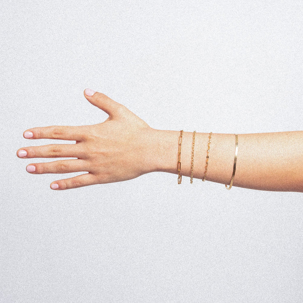 Bold Gold Paperclip Chain Bracelet-nunchi