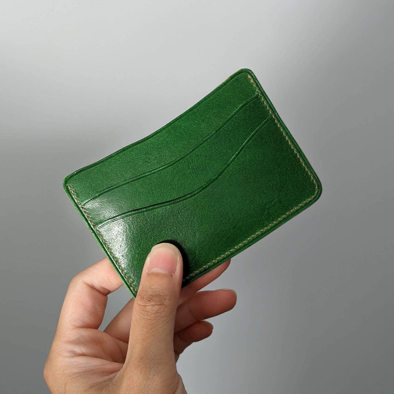  The Tanned Cow Slim Minimalist Wallet for Men Women