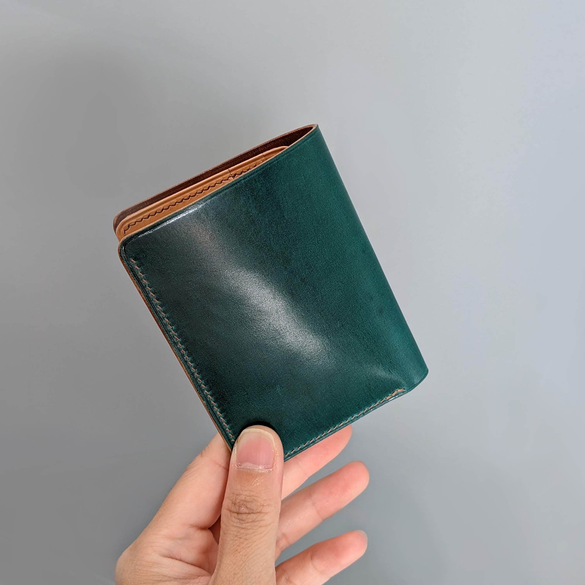 Handmade Shell Cordovan 4 Card Slot Bifold Turquoise Teal Natural V...